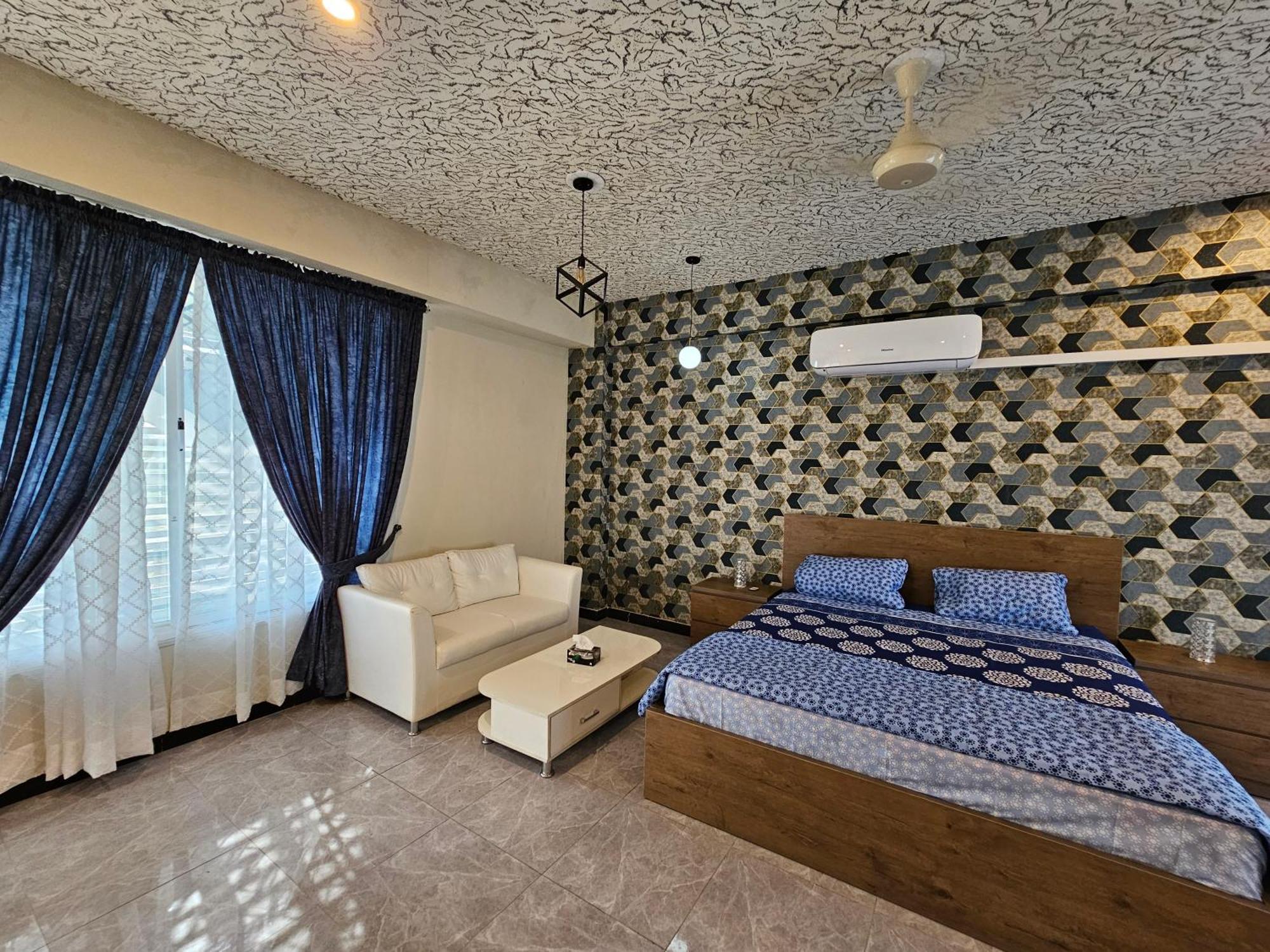 Motorway Majesty Suites Islamabad - Near Islamabad International Airport And Motorway Cameră foto
