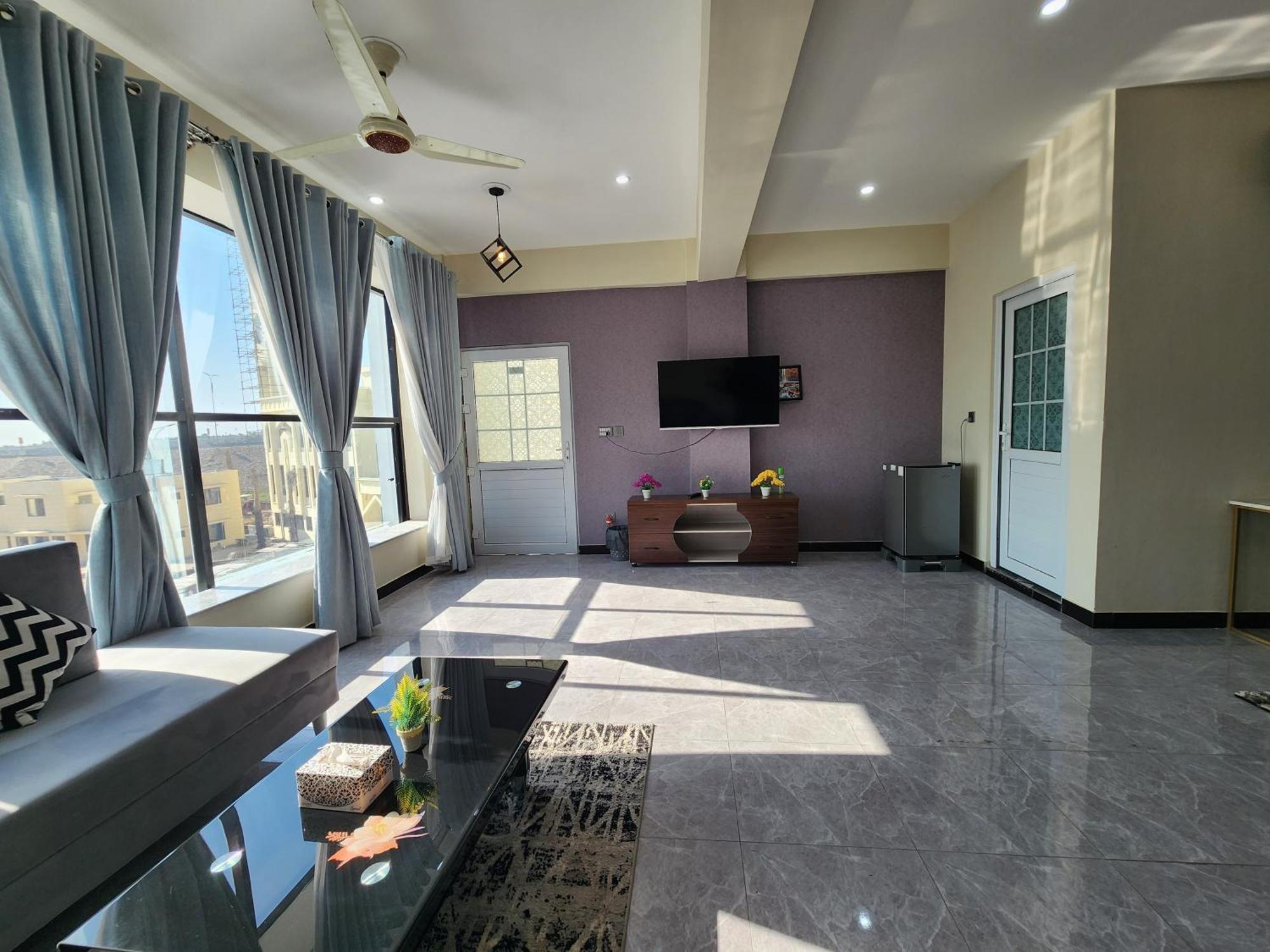 Motorway Majesty Suites Islamabad - Near Islamabad International Airport And Motorway Cameră foto