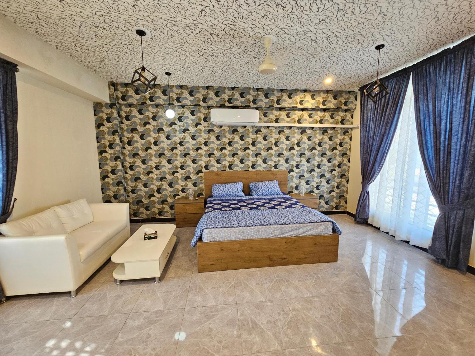 Motorway Majesty Suites Islamabad - Near Islamabad International Airport And Motorway Cameră foto