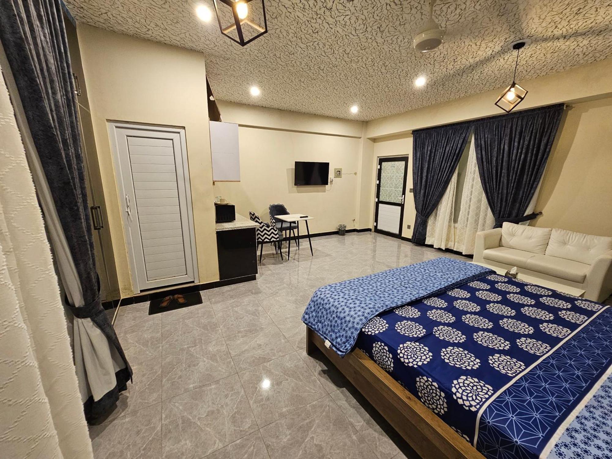 Motorway Majesty Suites Islamabad - Near Islamabad International Airport And Motorway Cameră foto
